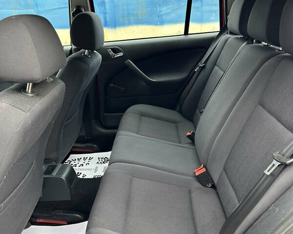 Шкода Октавия 2009 в Рожнятове на Automoto.ua Красный Шкода Октавия, объемом двигателя 1.6 л и пробегом 216 тыс. км за 5299 $, фото 13 на Automoto.ua