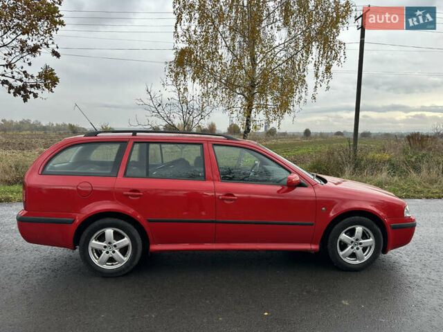 Шкода Октавия 2009 в Рожнятове на Automoto.ua Красный Шкода Октавия, объемом двигателя 1.6 л и пробегом 216 тыс. км за 5299 $, фото 4 на Automoto.ua