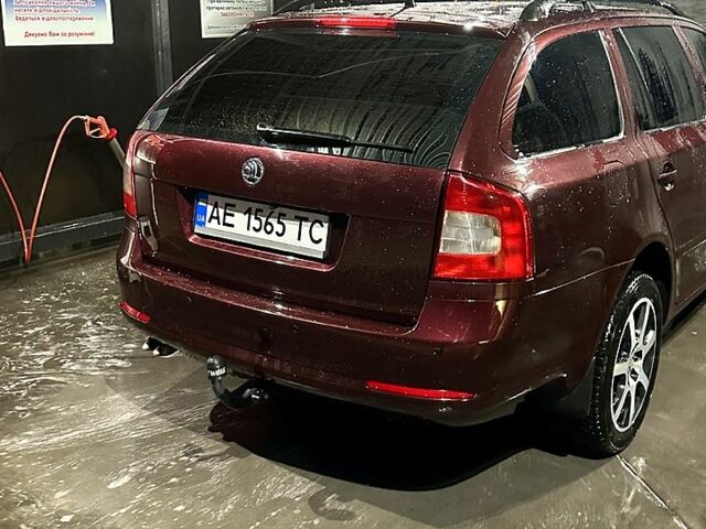 Красный Шкода Октавия, объемом двигателя 2 л и пробегом 259 тыс. км за 9700 $, фото 4 на Automoto.ua