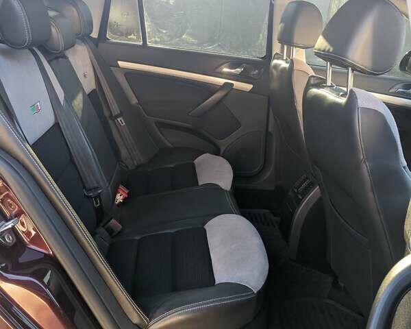 Красный Шкода Октавия, объемом двигателя 1.6 л и пробегом 280 тыс. км за 7600 $, фото 13 на Automoto.ua