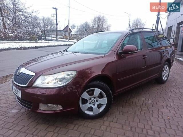 Красный Шкода Октавия, объемом двигателя 1.39 л и пробегом 279 тыс. км за 5390 $, фото 6 на Automoto.ua
