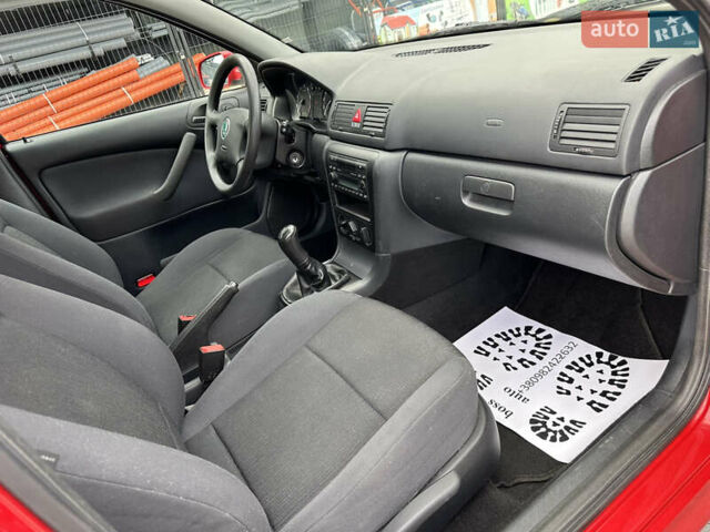 Шкода Октавия 2009 в Рожнятове на Automoto.ua Красный Шкода Октавия, объемом двигателя 1.6 л и пробегом 216 тыс. км за 5299 $, фото 11 на Automoto.ua