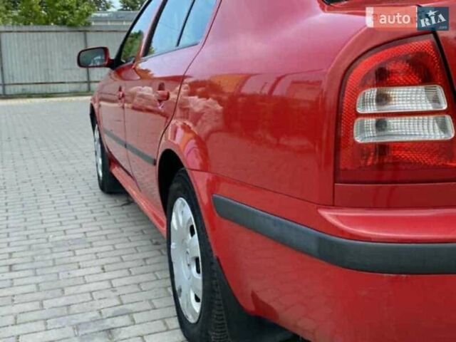 Красный Шкода Октавия, объемом двигателя 1.6 л и пробегом 227 тыс. км за 4999 $, фото 2 на Automoto.ua