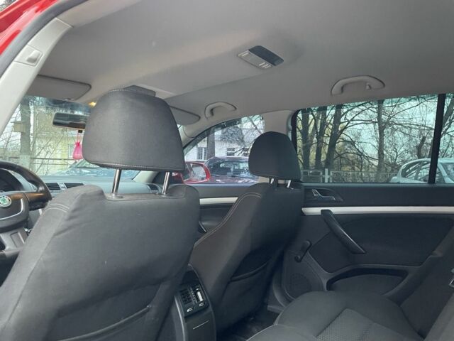 Красный Шкода Октавия, объемом двигателя 1.6 л и пробегом 363 тыс. км за 6300 $, фото 13 на Automoto.ua