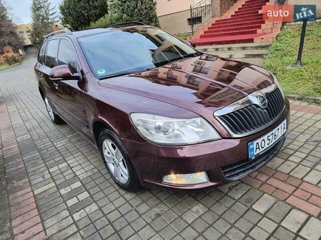 Красный Шкода Октавия, объемом двигателя 1.6 л и пробегом 317 тыс. км за 7700 $, фото 8 на Automoto.ua