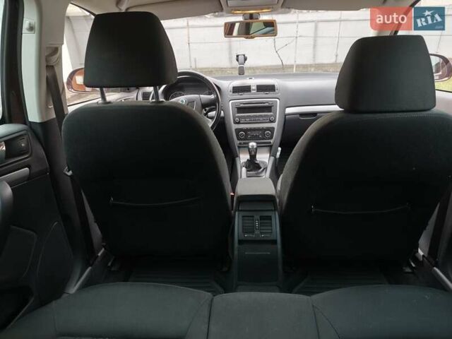 Червоний Шкода Октавія, об'ємом двигуна 1.39 л та пробігом 246 тис. км за 7300 $, фото 10 на Automoto.ua