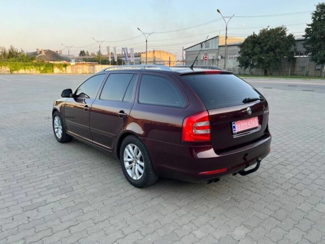 Красный Шкода Октавия, объемом двигателя 1.8 л и пробегом 128 тыс. км за 8190 $, фото 3 на Automoto.ua