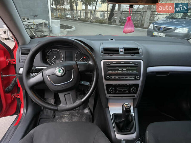 Красный Шкода Октавия, объемом двигателя 1.6 л и пробегом 363 тыс. км за 6300 $, фото 14 на Automoto.ua