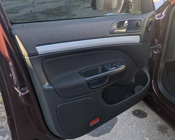 Красный Шкода Октавия, объемом двигателя 1.6 л и пробегом 280 тыс. км за 7600 $, фото 11 на Automoto.ua