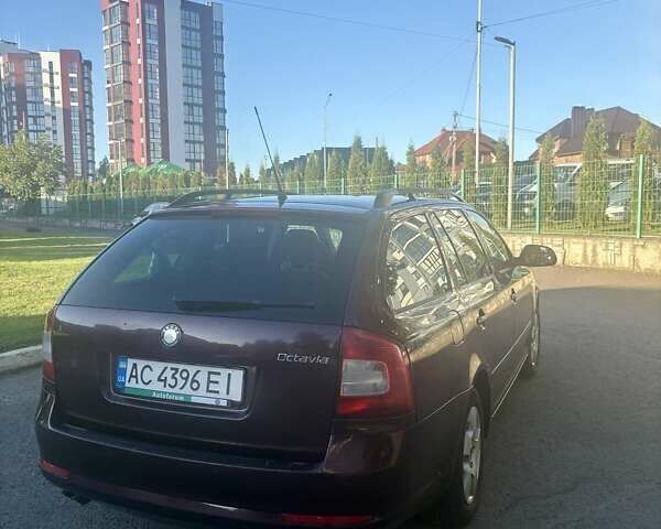 Красный Шкода Октавия, объемом двигателя 1.39 л и пробегом 278 тыс. км за 6500 $, фото 3 на Automoto.ua