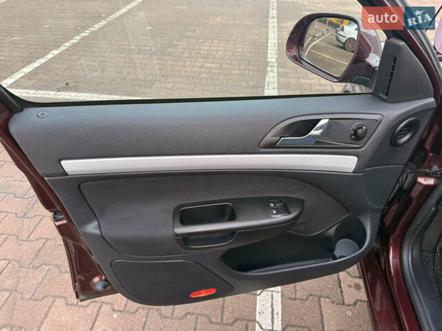 Червоний Шкода Октавія, об'ємом двигуна 2 л та пробігом 226 тис. км за 7700 $, фото 22 на Automoto.ua