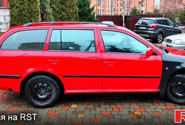 Красный Шкода Октавия, объемом двигателя 1.6 л и пробегом 320 тыс. км за 5100 $, фото 4 на Automoto.ua