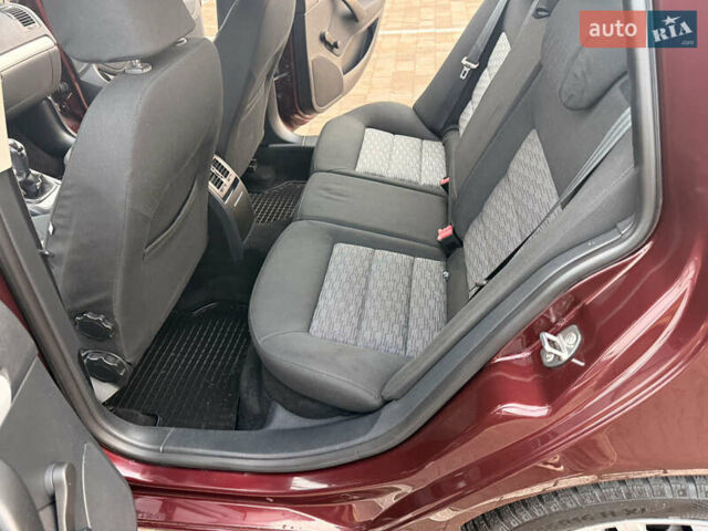 Червоний Шкода Октавія, об'ємом двигуна 2 л та пробігом 226 тис. км за 7700 $, фото 23 на Automoto.ua