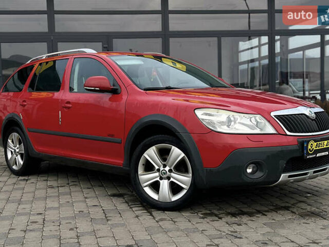 Червоний Шкода Октавія, об'ємом двигуна 1.8 л та пробігом 268 тис. км за 7800 $, фото 1 на Automoto.ua