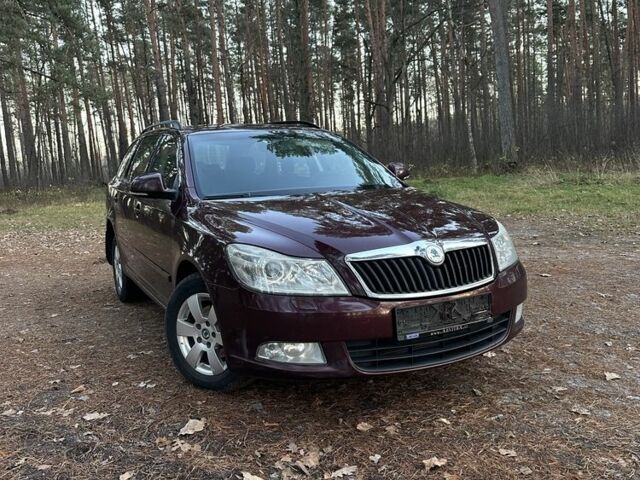 Красный Шкода Октавия, объемом двигателя 1.9 л и пробегом 312 тыс. км за 2899 $, фото 7 на Automoto.ua