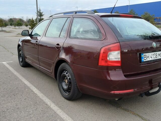 Червоний Шкода Октавія, об'ємом двигуна 1.6 л та пробігом 270 тис. км за 8000 $, фото 5 на Automoto.ua