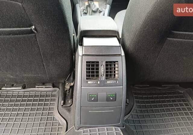 Червоний Шкода Октавія, об'ємом двигуна 1.6 л та пробігом 270 тис. км за 8000 $, фото 20 на Automoto.ua