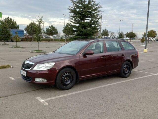 Червоний Шкода Октавія, об'ємом двигуна 1.6 л та пробігом 270 тис. км за 8000 $, фото 1 на Automoto.ua