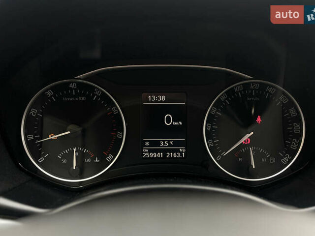 Червоний Шкода Октавія, об'ємом двигуна 1.8 л та пробігом 268 тис. км за 7800 $, фото 14 на Automoto.ua