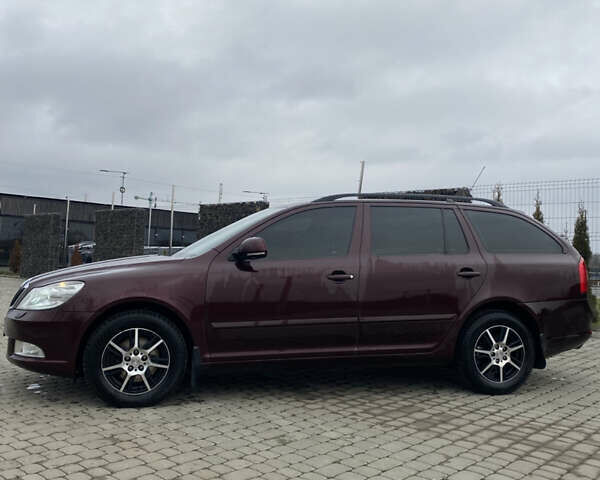 Красный Шкода Октавия, объемом двигателя 1.97 л и пробегом 240 тыс. км за 8700 $, фото 11 на Automoto.ua