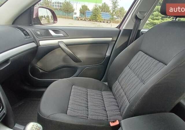 Червоний Шкода Октавія, об'ємом двигуна 1.6 л та пробігом 270 тис. км за 8000 $, фото 15 на Automoto.ua