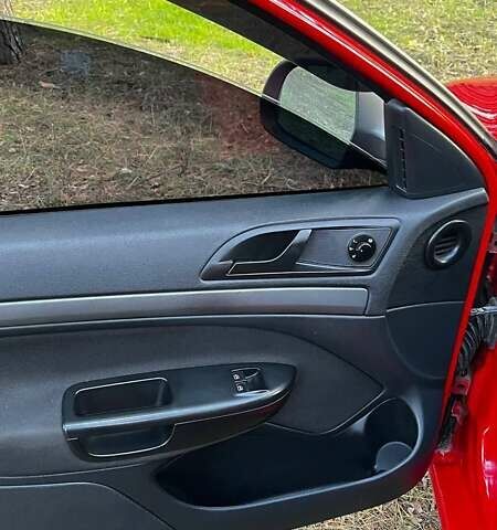 Красный Шкода Октавия, объемом двигателя 1.9 л и пробегом 267 тыс. км за 8299 $, фото 5 на Automoto.ua