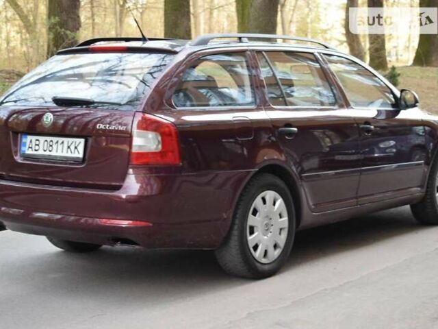 Червоний Шкода Октавія, об'ємом двигуна 1.6 л та пробігом 225 тис. км за 6999 $, фото 6 на Automoto.ua