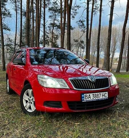 Красный Шкода Октавия, объемом двигателя 1.9 л и пробегом 267 тыс. км за 8299 $, фото 2 на Automoto.ua