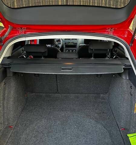 Красный Шкода Октавия, объемом двигателя 1.9 л и пробегом 267 тыс. км за 8299 $, фото 9 на Automoto.ua