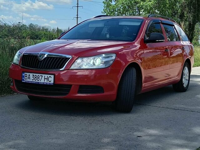 Красный Шкода Октавия, объемом двигателя 1.9 л и пробегом 267 тыс. км за 7699 $, фото 2 на Automoto.ua