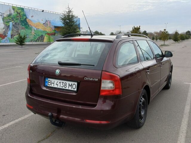 Червоний Шкода Октавія, об'ємом двигуна 1.6 л та пробігом 270 тис. км за 8000 $, фото 4 на Automoto.ua
