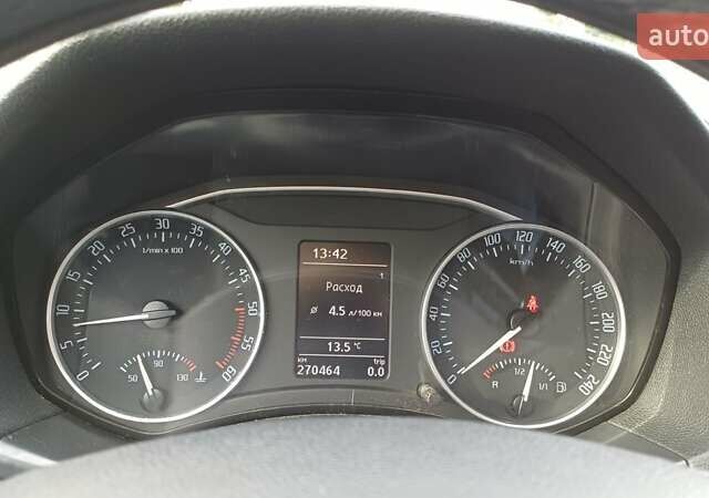 Червоний Шкода Октавія, об'ємом двигуна 1.6 л та пробігом 270 тис. км за 8000 $, фото 17 на Automoto.ua