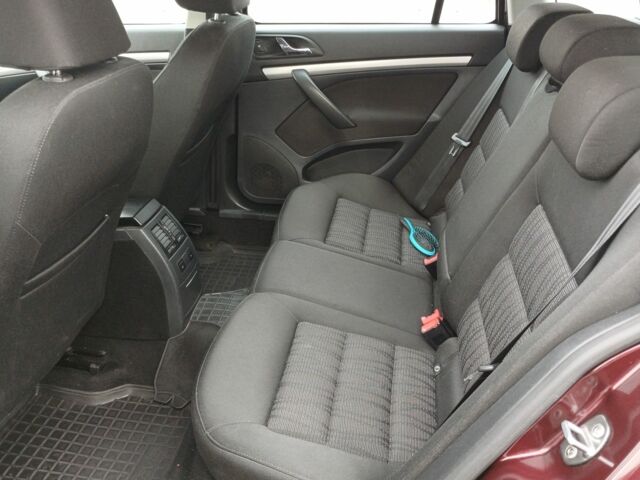 Червоний Шкода Октавія, об'ємом двигуна 1.6 л та пробігом 270 тис. км за 8000 $, фото 12 на Automoto.ua