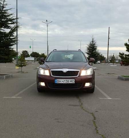 Червоний Шкода Октавія, об'ємом двигуна 1.6 л та пробігом 270 тис. км за 8000 $, фото 6 на Automoto.ua