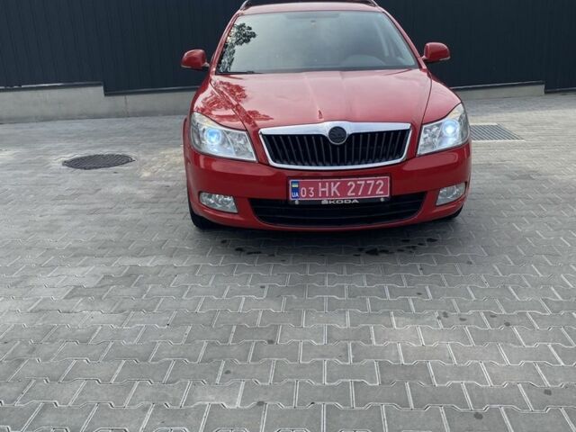 Червоний Шкода Октавія, об'ємом двигуна 1.8 л та пробігом 363 тис. км за 9500 $, фото 1 на Automoto.ua