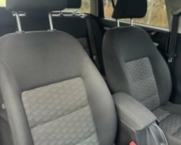 Красный Шкода Октавия, объемом двигателя 1.6 л и пробегом 317 тыс. км за 8700 $, фото 9 на Automoto.ua