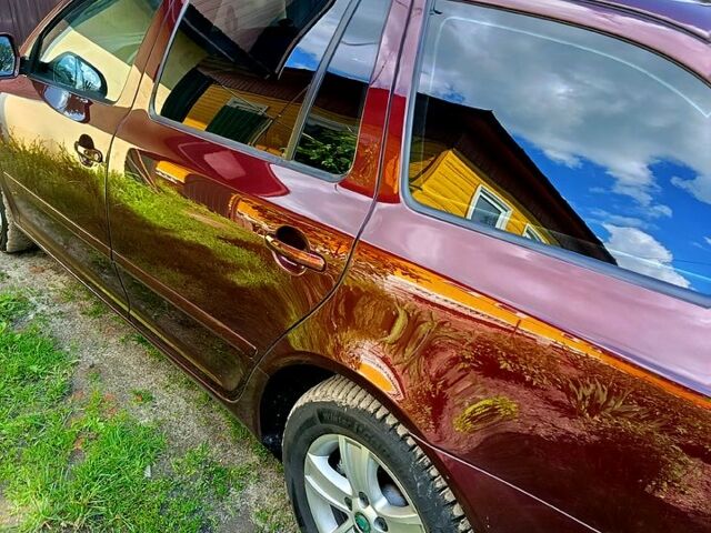 Шкода Октавия 2011 в Сумах на Automoto.ua Красный Шкода Октавия, объемом двигателя 1.6 л и пробегом 250 тыс. км за 8200 $, фото 2 на Automoto.ua