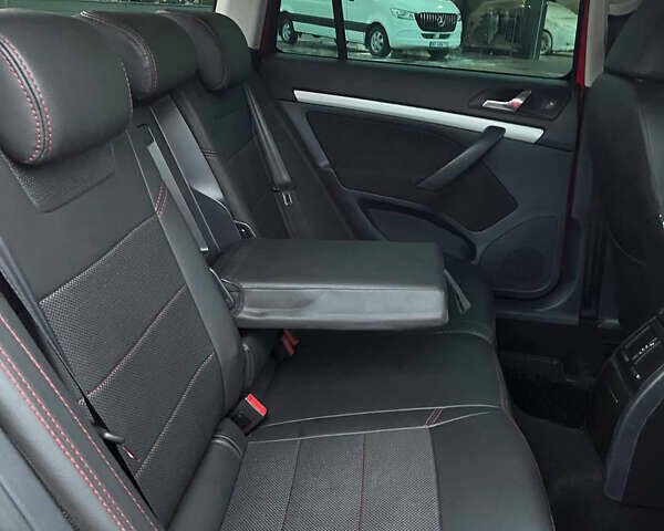 Красный Шкода Октавия, объемом двигателя 1.97 л и пробегом 290 тыс. км за 8900 $, фото 17 на Automoto.ua