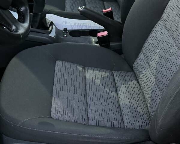 Красный Шкода Октавия, объемом двигателя 1.8 л и пробегом 219 тыс. км за 6500 $, фото 28 на Automoto.ua