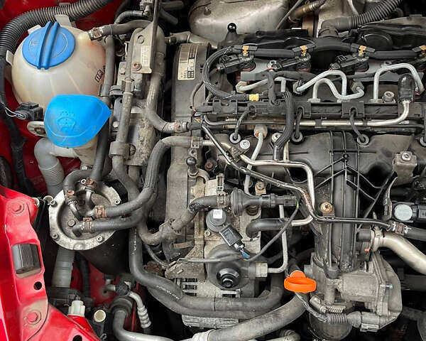 Красный Шкода Октавия, объемом двигателя 1.97 л и пробегом 290 тыс. км за 8900 $, фото 47 на Automoto.ua