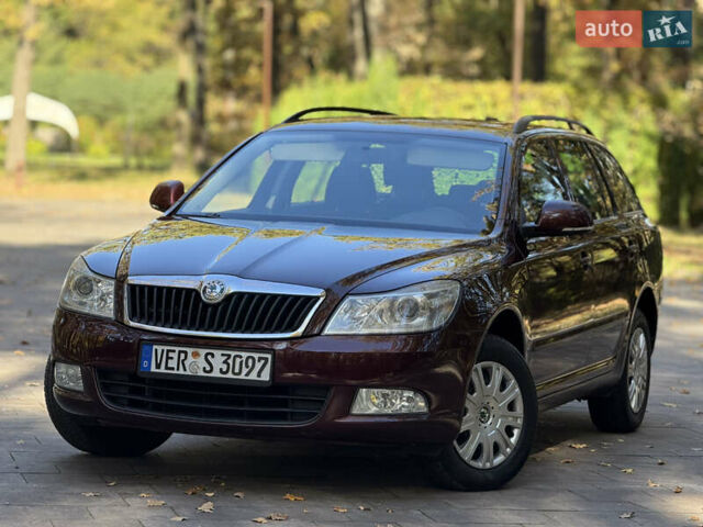 Червоний Шкода Октавія, об'ємом двигуна 1.6 л та пробігом 231 тис. км за 8750 $, фото 7 на Automoto.ua