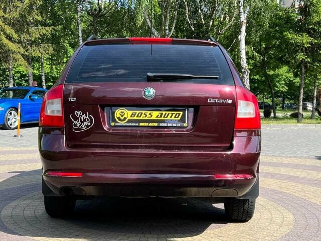 Шкода Октавія 2011 у Львові на Automoto.ua Червоний Шкода Октавія, об'ємом двигуна 1.6 л та пробігом 249 тис. км за 6999 $, фото 5 на Automoto.ua