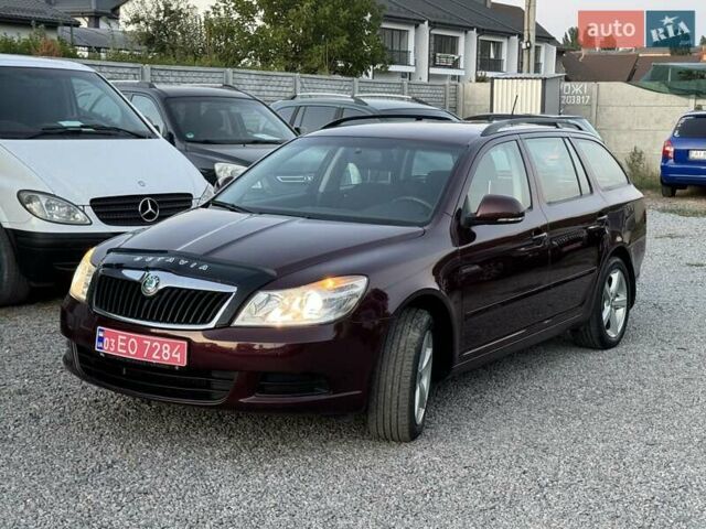 Красный Шкода Октавия, объемом двигателя 1.8 л и пробегом 219 тыс. км за 6500 $, фото 9 на Automoto.ua