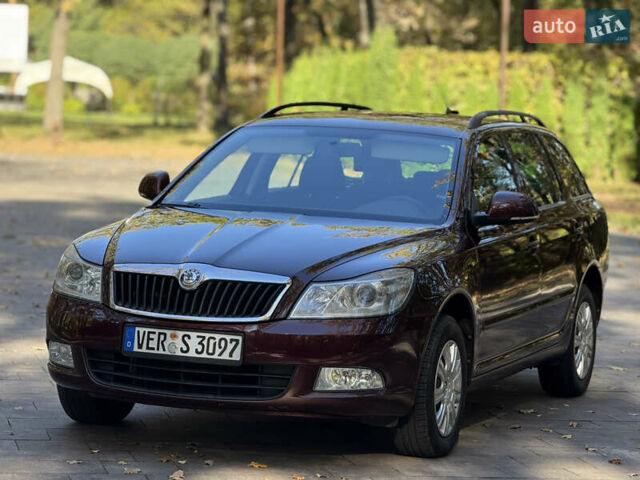 Червоний Шкода Октавія, об'ємом двигуна 1.6 л та пробігом 231 тис. км за 8750 $, фото 3 на Automoto.ua
