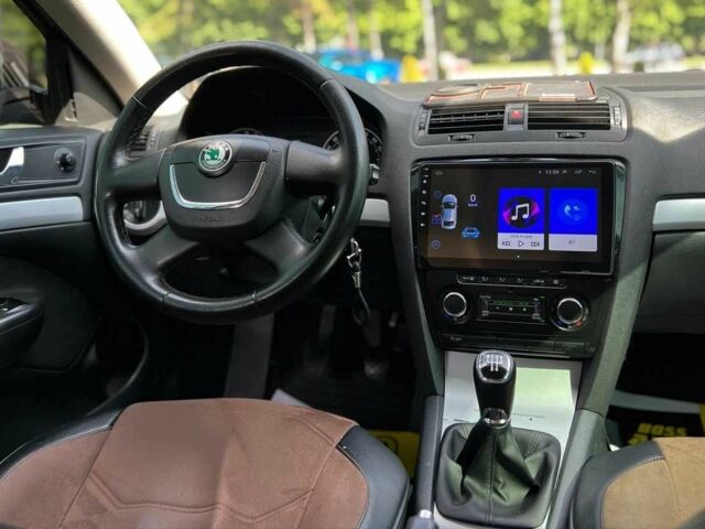 Шкода Октавія 2011 у Львові на Automoto.ua Червоний Шкода Октавія, об'ємом двигуна 1.6 л та пробігом 249 тис. км за 6999 $, фото 10 на Automoto.ua