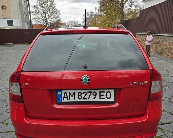 Шкода Октавия 2011 в Малине на Automoto.ua Красный Шкода Октавия, объемом двигателя 1.6 л и пробегом 182 тыс. км за 9000 $, фото 7 на Automoto.ua