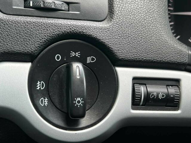 Шкода Октавія 2011 у Львові на Automoto.ua Червоний Шкода Октавія, об'ємом двигуна 1.6 л та пробігом 249 тис. км за 6999 $, фото 15 на Automoto.ua