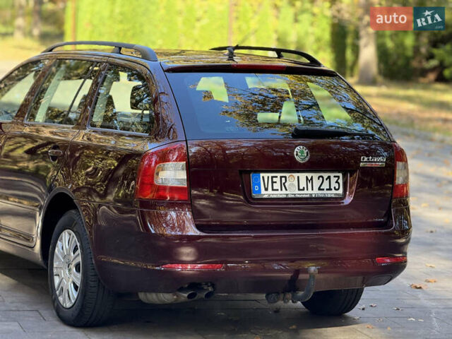Червоний Шкода Октавія, об'ємом двигуна 1.6 л та пробігом 231 тис. км за 8750 $, фото 13 на Automoto.ua