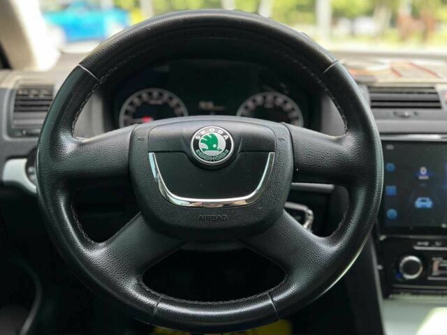 Шкода Октавія 2011 у Львові на Automoto.ua Червоний Шкода Октавія, об'ємом двигуна 1.6 л та пробігом 249 тис. км за 6999 $, фото 16 на Automoto.ua