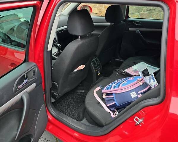 Шкода Октавия 2011 в Малине на Automoto.ua Красный Шкода Октавия, объемом двигателя 1.6 л и пробегом 182 тыс. км за 9000 $, фото 10 на Automoto.ua